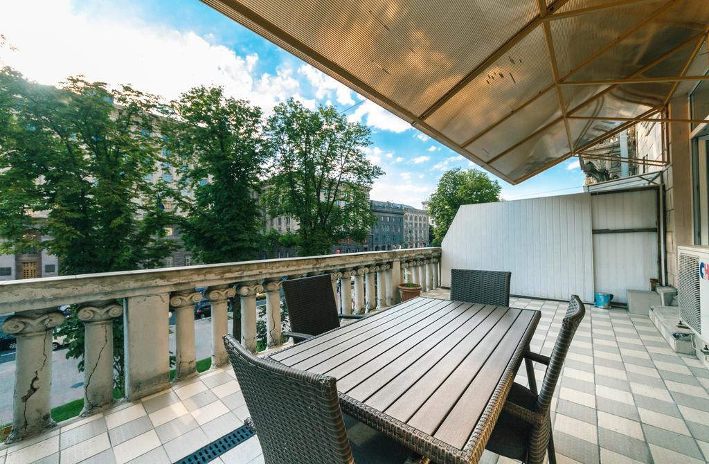 Kreschatik 21 With Terrace 2Br Киев Экстерьер фото