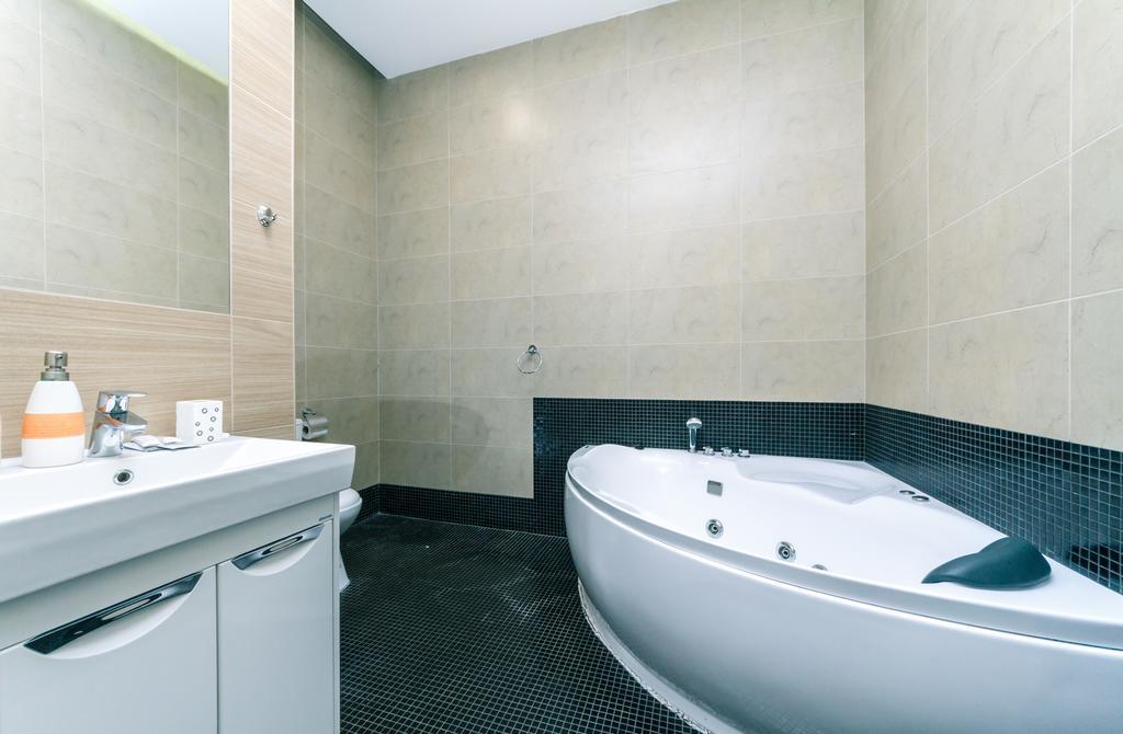 Kreschatik 21 With Terrace 2Br Киев Экстерьер фото