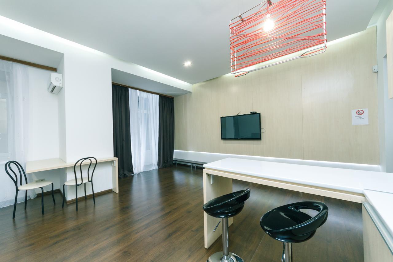 Kreschatik 21 With Terrace 2Br Киев Экстерьер фото