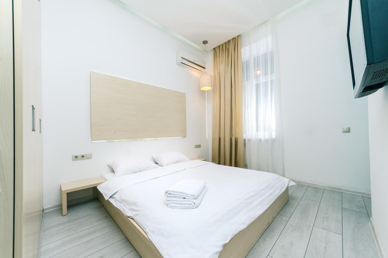 Kreschatik 21 With Terrace 2Br Киев Экстерьер фото