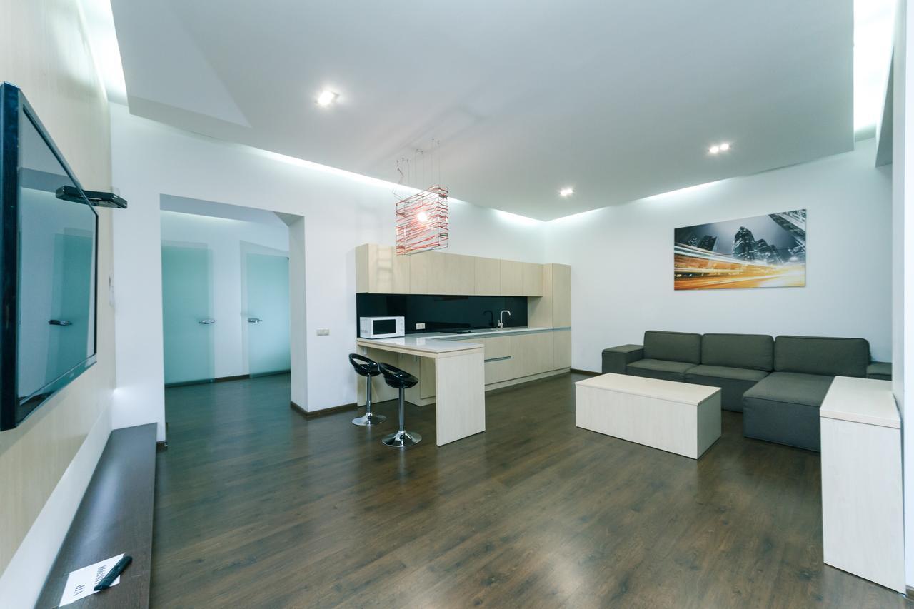 Kreschatik 21 With Terrace 2Br Киев Экстерьер фото